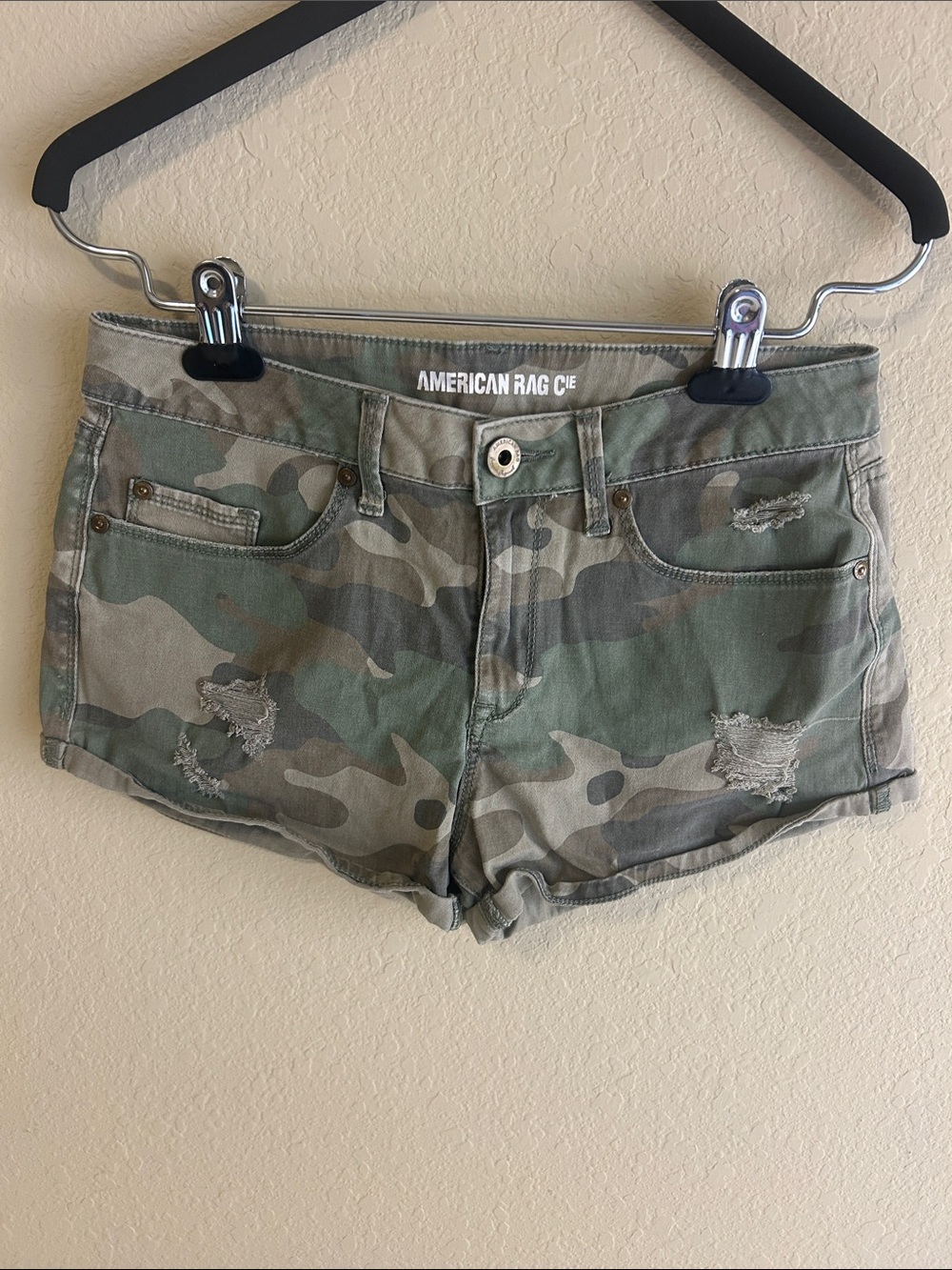American Rag Cie Camo Distressed Denim Shorts
Size 3